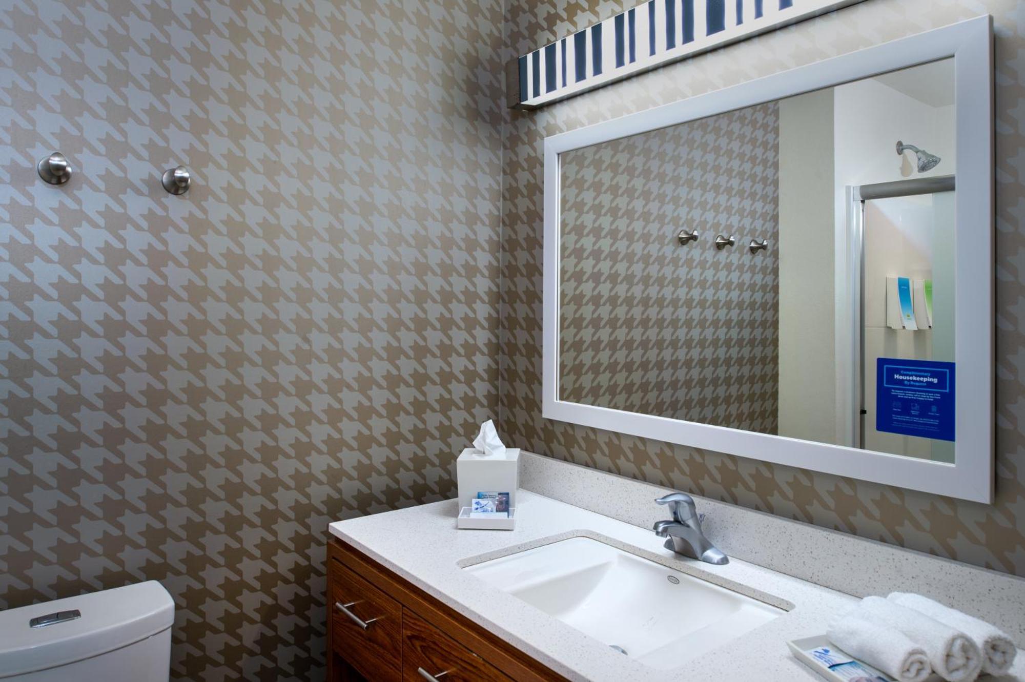 Home2 Suites St. Louis / Forest Park Richmond Heights Exterior photo