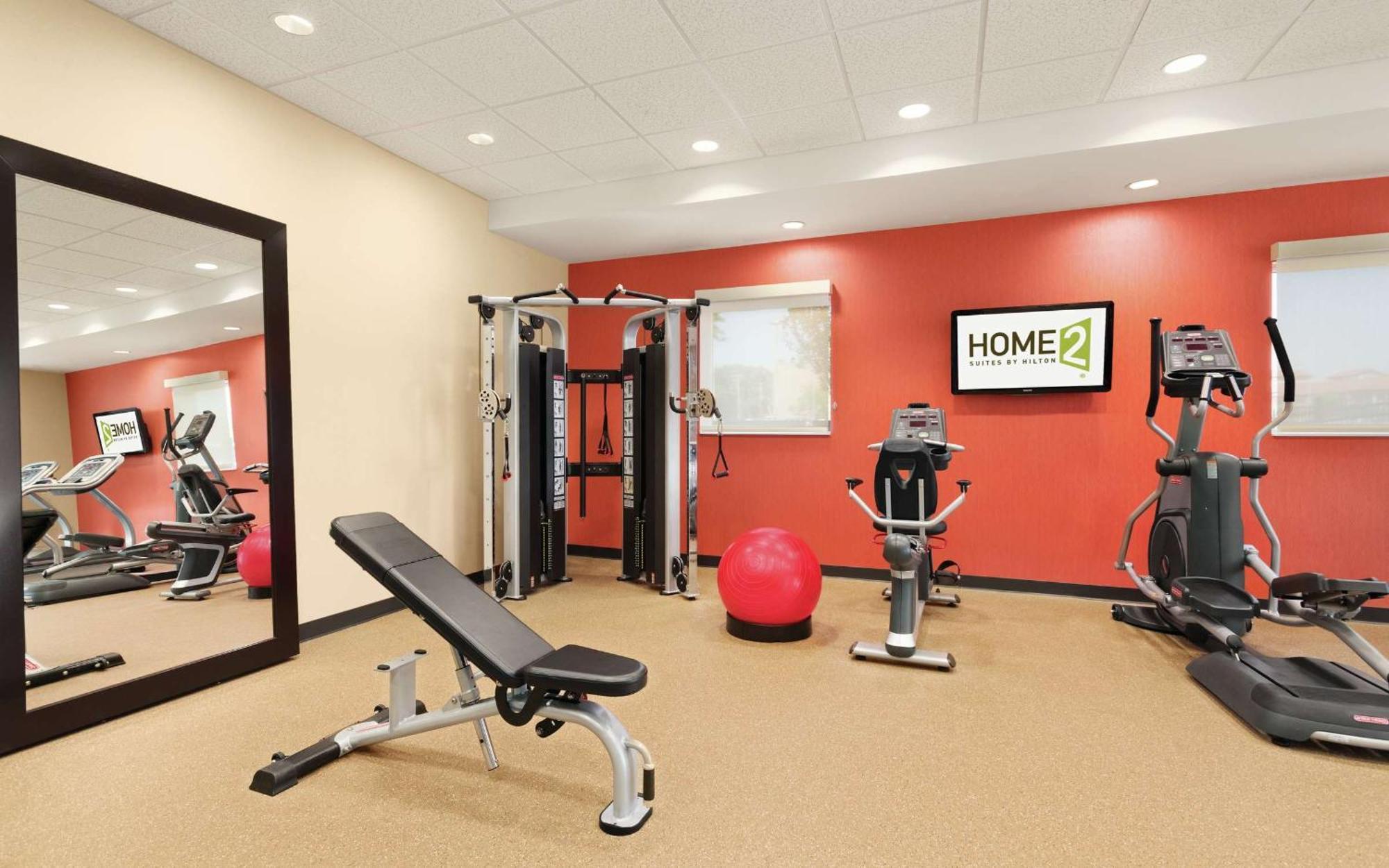 Home2 Suites St. Louis / Forest Park Richmond Heights Exterior photo