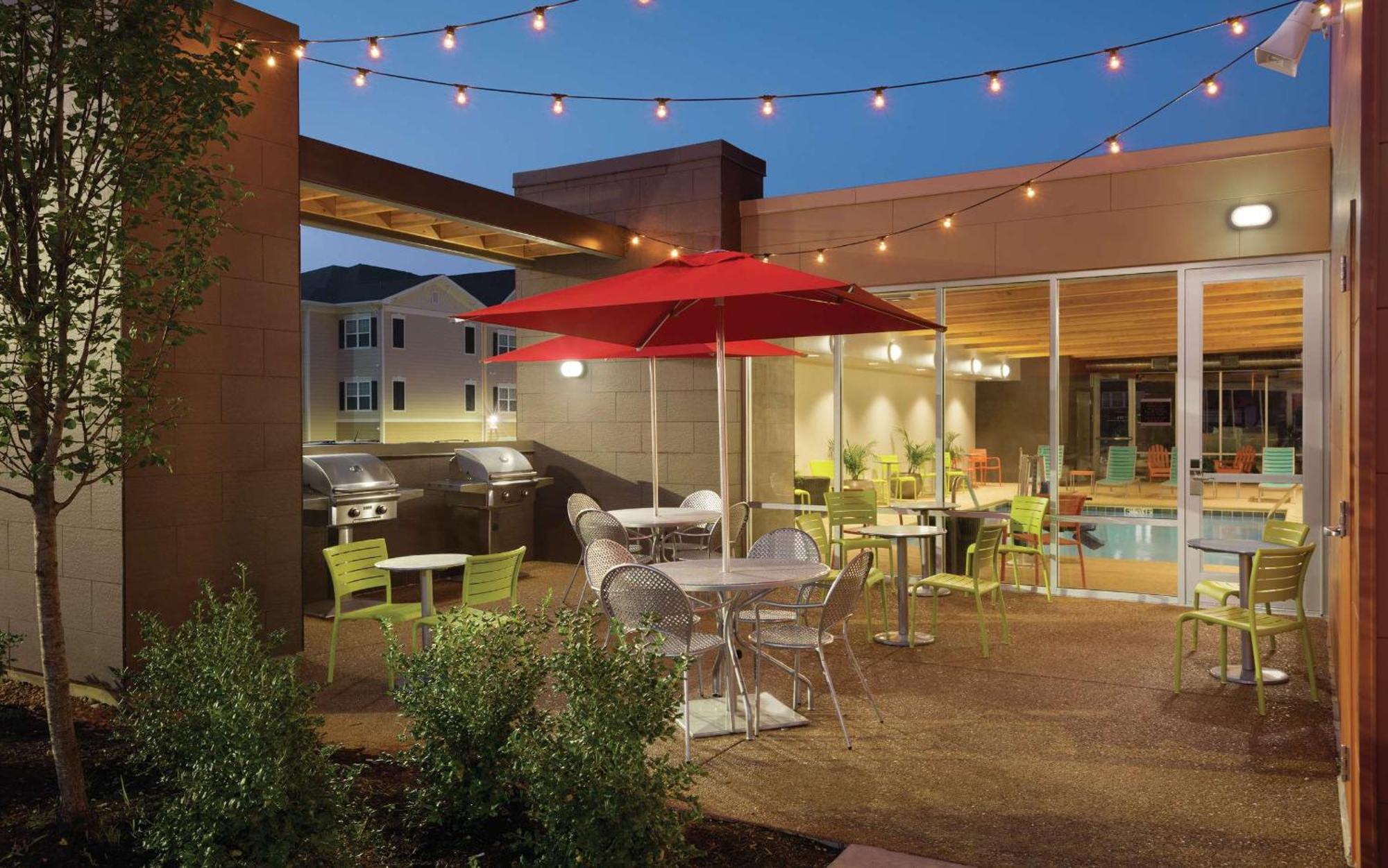 Home2 Suites St. Louis / Forest Park Richmond Heights Exterior photo